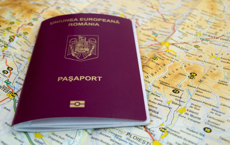 Cum obții cetățenia română. Condiții și acte necesare