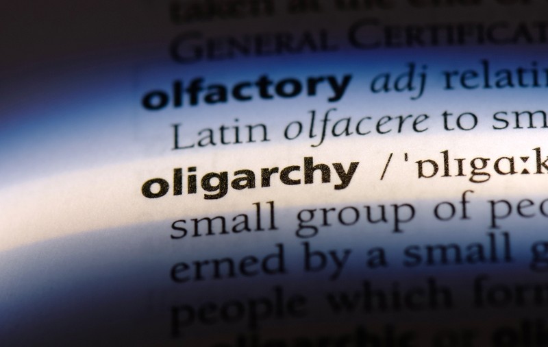 „Legea de fier a oligarhiei” – cine a lansat această teorie și ce semnificație are ea