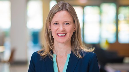 Rebecca Hamilton, redactor-șef al Just Security și profesor de drept la American University Washington College of Law