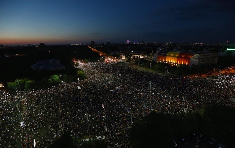 Ce scrie presa internațională despre violențele din Piața Victoriei