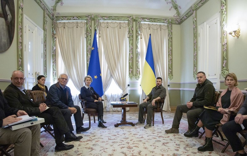 Ucraina anunță că ar putea primi în iunie statutul de candidată la aderarea la UE