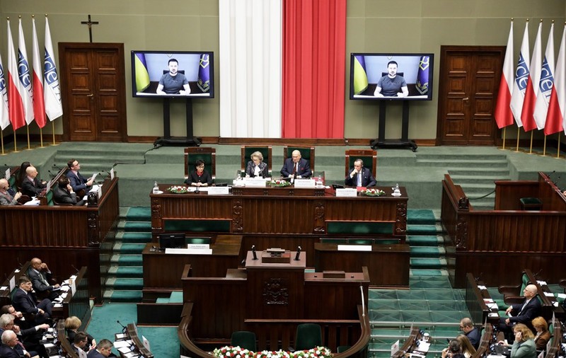 Zelenski contestă apartenenţa Rusiei la OSCE: „De ce un stat terorist, chiar și după 9 luni de crime continue, mai este încă membru?"