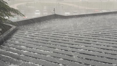 Ploi torențiale, vijelii și răcire spre sfârșitul săptămânii în toată țara. ANM a actualizat prognoza meteo până pe 5 iulie 2026