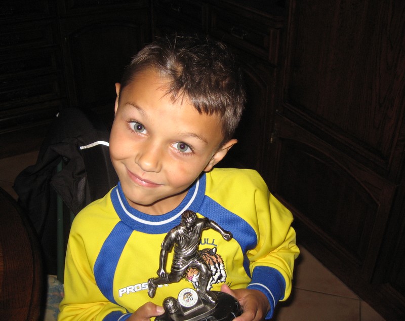 Dinastia Ganea merge mai departe la Rapid! După ce tatăl său i-a făcut campioni pe giuleșteni, astăzi a debutat juniorul George. ^”Ganezul” îl caracterizează astfel: ”E mai tehnic decât mine. Eu eram ciobănaș!” / GALERIE FOTO