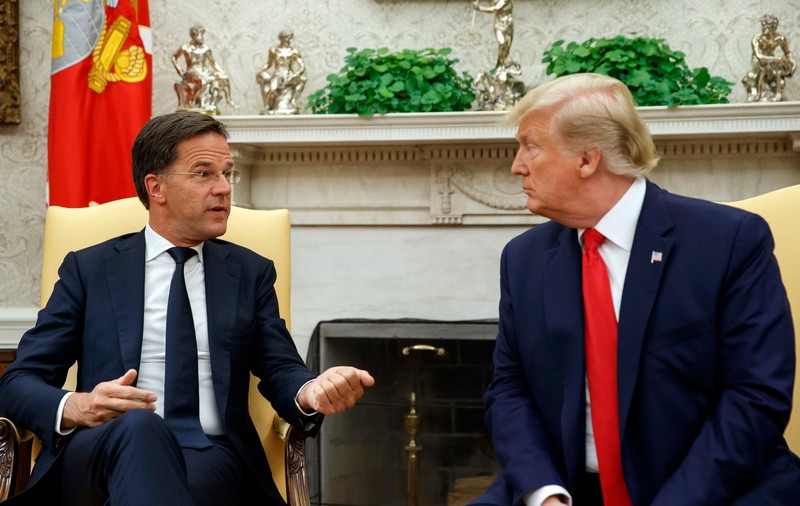 Mark Rutte, următorul lider al NATO, ştie cum să se descurce cu Donald Trump, dar va fi el capabil să îl ţină în frâu? - se întreabă CNN