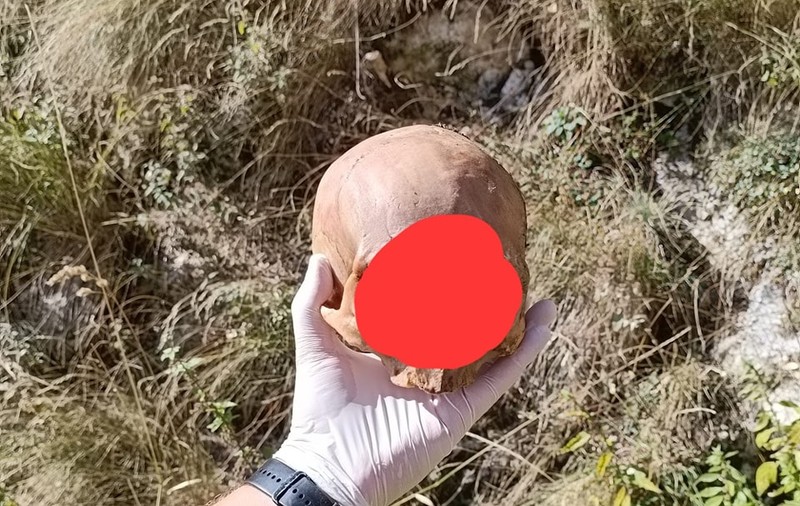 Fragmentele osoase ale unei persoane dispărute în luna august în zonă mănăstirii Pătrunsa, descoperite de salvamontişti. Reacţia Poliţiei