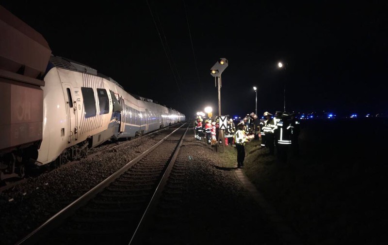 Accident feroviar în Germania. 50 de răniţi, după ce două trenuri s-au ciocnit