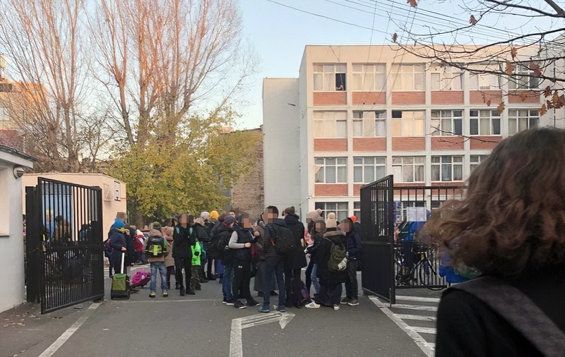 Reacția unui părinte, după incendiul de la Goethe: Au vrut să bage copiii de până la 10 ani în școală, deși mirosea a gaz și era fum