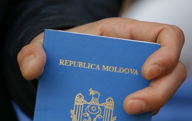 O moldoveancă a aflat că este moartă de 2 ani, când a revenit din Germania. „S-a uitat în acte și mi-a spus «sunteți decedată din 2021»”