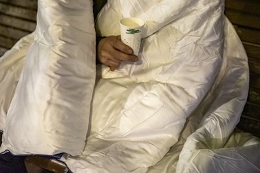 Oameni fără adăpost pe străzile din București. | Foto: Eli Driu / Libertatea