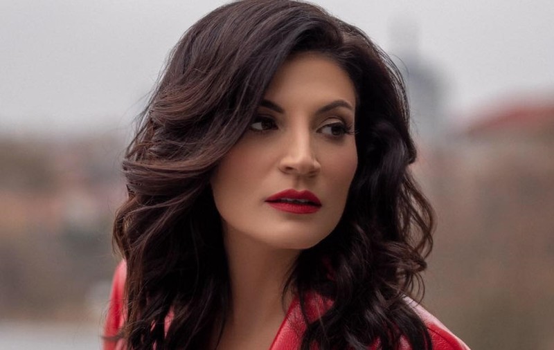 Ioana Ginghină, o nouă intervenție estetică la 43 de ani. Ce și-a făcut la față