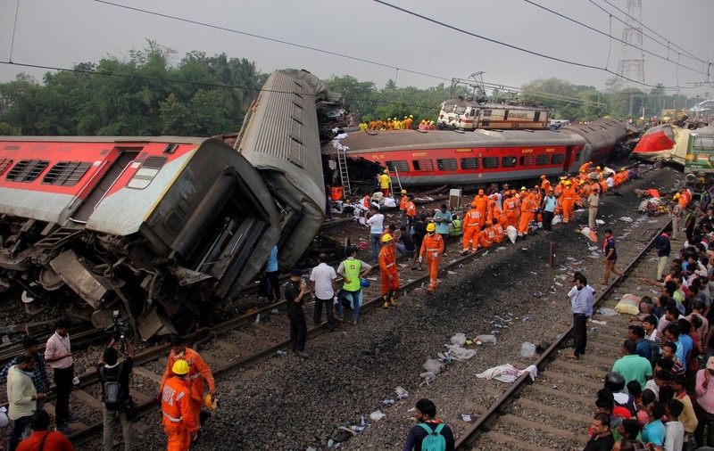 Mărturii ale supraviețuitorilor tragediei feroviare din India. „Am văzut că cineva și-a pierdut mâna, altcineva, piciorul”