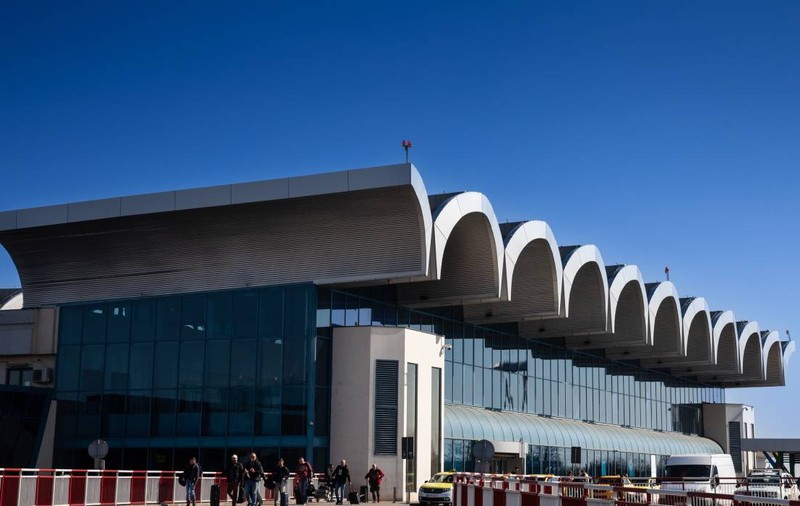 O parcare cu peste 800 de locuri și două etaje va fi construită la Aeroportul Otopeni