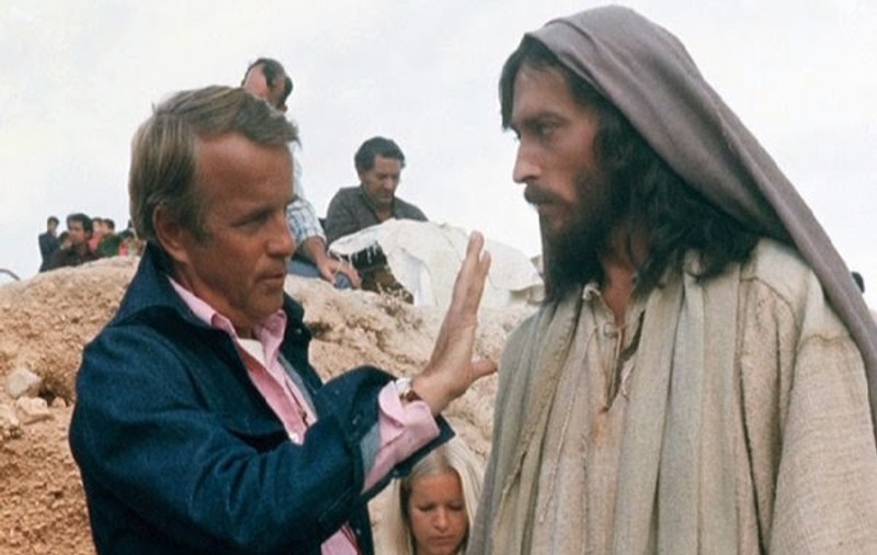 Franco Zeffirelli, de nerecunoscut la 92 de ani! Regizorul e imobilizat într-un scaun cu rotile | FOTO