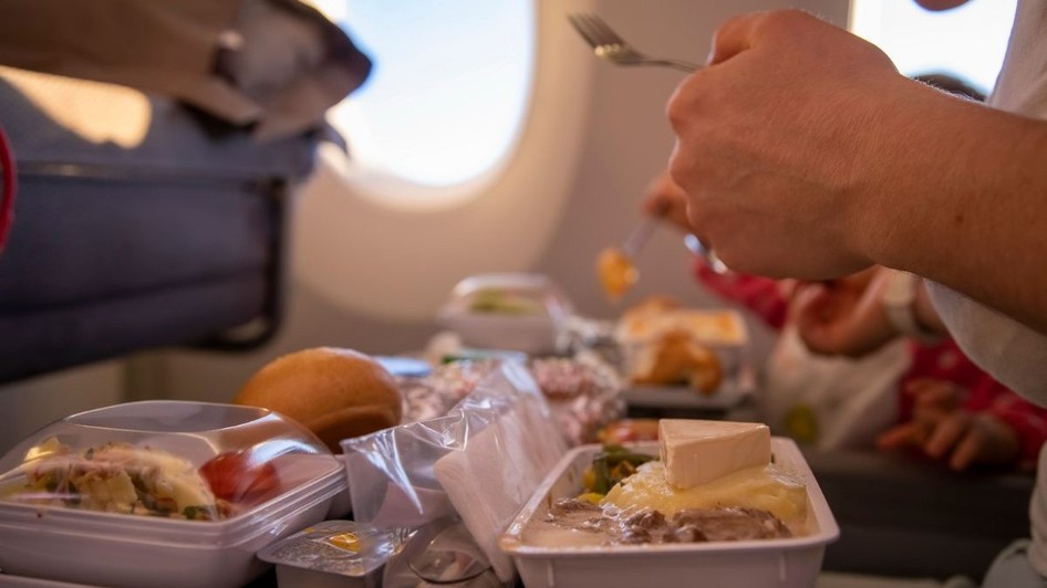 Cum s-a transformat mâncarea din avion în ultimul secol. Sursă foto: Getty Images