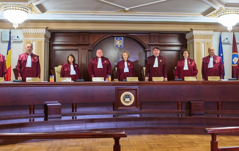 CCR a decis cu 6 voturi pentru și 3 contra că al doilea proiect al legii pensiilor magistraților este constituțional, după 5 amânări. Ce înseamnă acest lucru