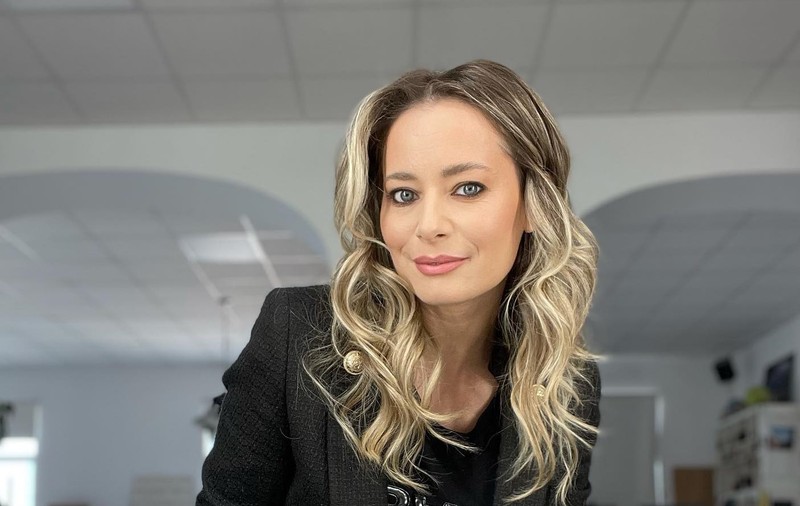 Laura Cosoi, criticată dur, după ce a pozat într-un body minuscul