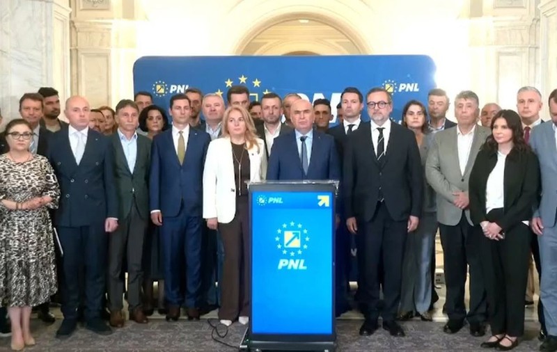 Dan Motreanu îi cere lui Adrian Veştea să îşi depună mandatul și lui Nicușor Dan să facă noi consultări: „PNL nu acceptă decizii din afara partidului”