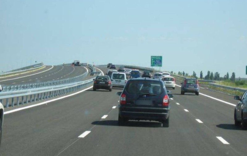 Coloană de mașini pe A2, la Fetești! Ce s-a întâmplat