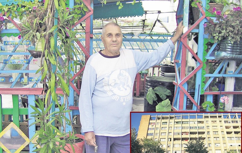 Şi-a făcut grădină pe terasa blocului