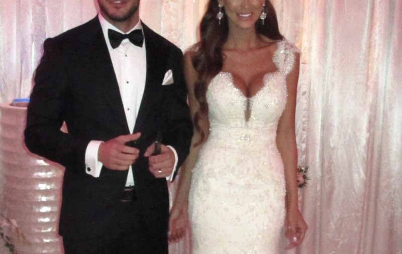 NUNTĂ BIANCA DRĂGUŞANU | GEST FĂRĂ PRECEDENT. Uite ce vrea să facă Bianca Drăguşanu CU ROCHIA DE MIREASĂ! Ce părere ai? | FOTO