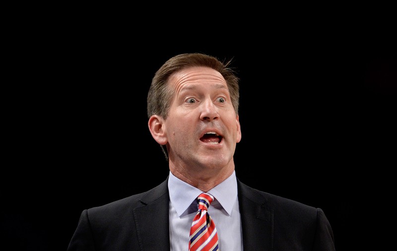 Antrenorul Jeff Hornacek a fost pus pe liber de Phoenix Suns