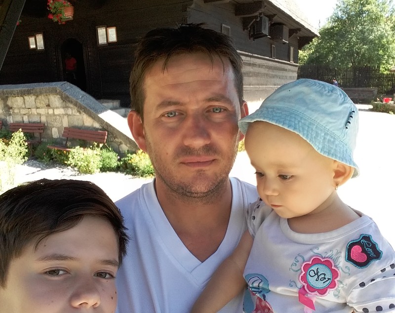 REPORTAJ/ Drama unei familii. Moș Crăciun, rugat să vindece de leucemie o fetiță de doi ani și patru luni (FOTO)