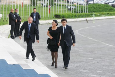 Ionut Lupescu soseste la dineul prilejuit de Centenarul FRF