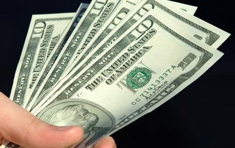 Un american le-a oferit prime de 1,3 milioane de dolari angajaților săi