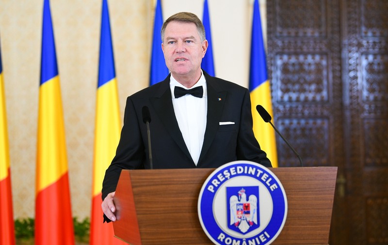 Mesajele politicienilor, de Ziua Naţională. Iohannis: "Să nu uităm niciun moment că este o onoare să facem parte din această națiune! Dăncilă face apel la "pacea politică"