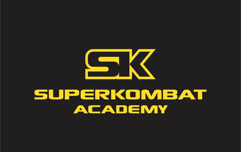 Unul dintre cei mai importanţi antrenori de K-1 din Olanda va preda la Academia Superkombat