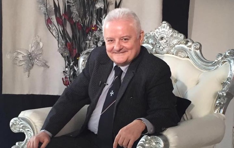 Irinel Columbeanu conduce acum o mașină veche, lovită și ruginită. Bolizii de jumătate de milion de euro sunt amintire