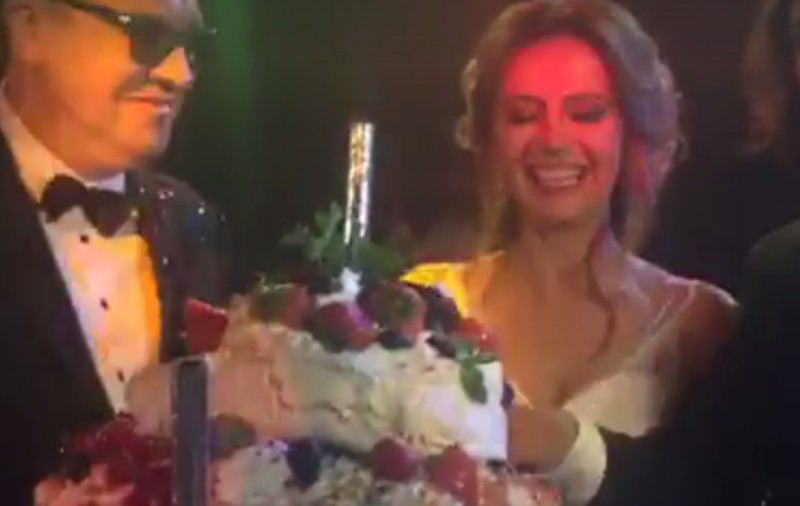 EXCLUSIV/ Gabriel Cotabiță a mai făcut un pas important cu Alina, după nuntă. Și-a scos mireasa în lume