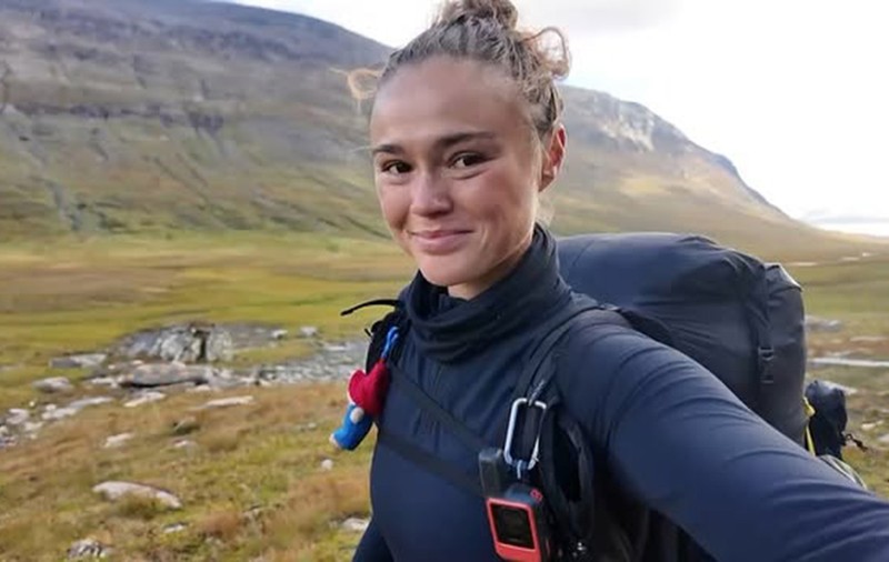 Kit Birks, fosta asistentă care a făcut 8.000 km pe jos pentru prevenirea suicidului: „11 luni, 13 țări, ca 13 urcări pe Everest. Oamenii mi-au împărtășit durerea, luptele și speranțele lor”