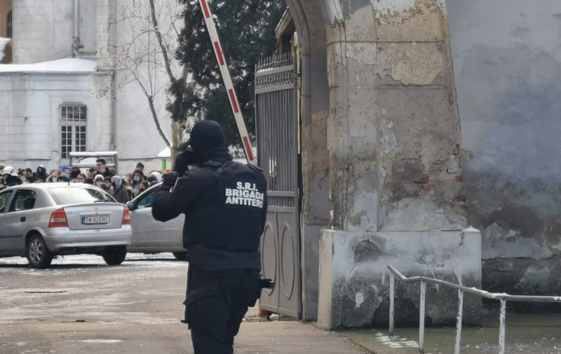 Autorii amenințărilor false cu bombă din Timișoara, identificați. Cine sunt și cum vor fi sancționați