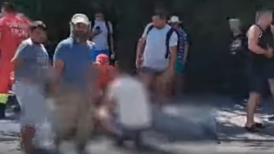 Șoferul a fost bătut în plină stradă. Foto Captură video