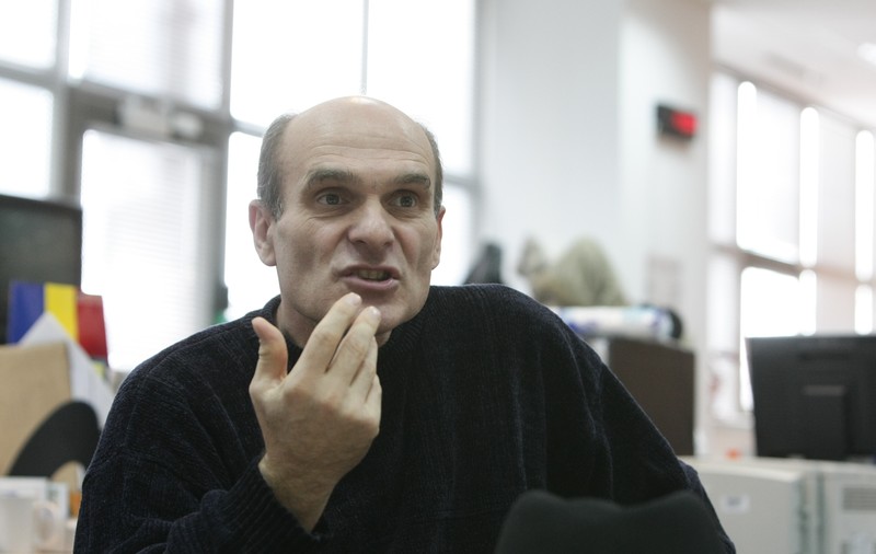 Cristian Tudor Popescu: "Ar fi fost bine ca Antonescu să rămână liderul PNL şi Klaus Iohannis să fie candidatul la preşedinţie al liberalilor"