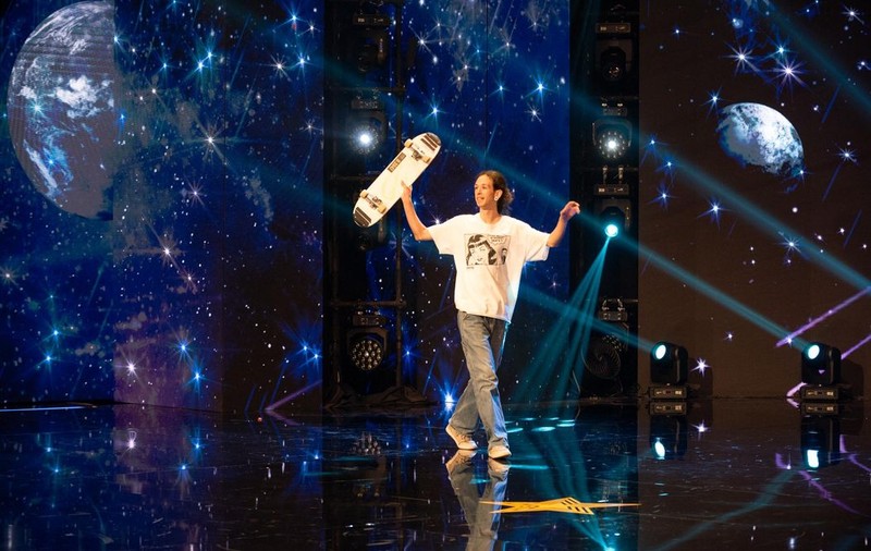 Daniel Popescu, moment spectaculos pe scena talentelor! Tânărul de 18 ani s-a autoproclamat cel mai bun skater. Reacția lui Mihai Bobonete