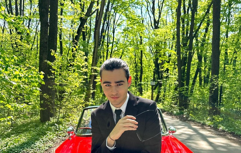 Radu Ștefan Bănică și-a găsit vandalizată noua mașină: „Am găsit un cuțit în roata. N-am supărat pe nimeni”