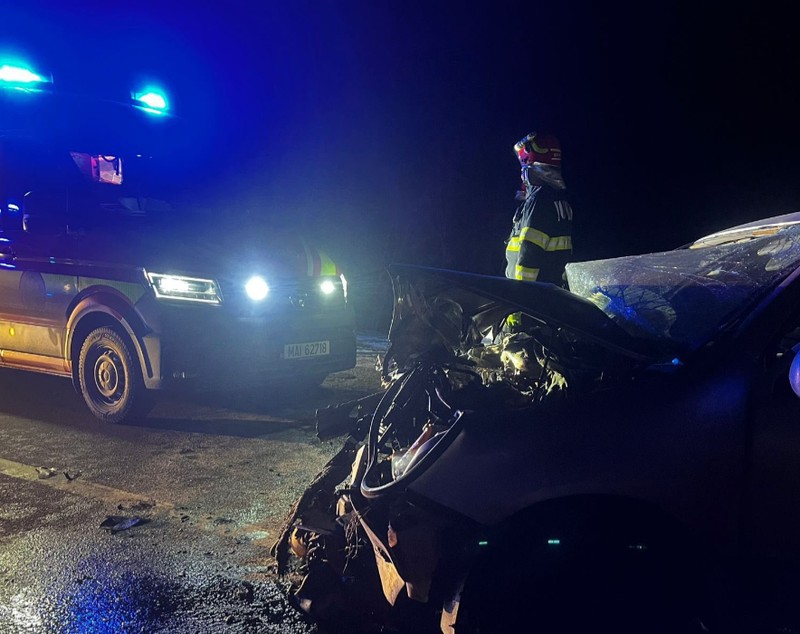 Accident rutier grav în Sibiu: o femeie a murit și alte cinci persoane au ajuns la spital