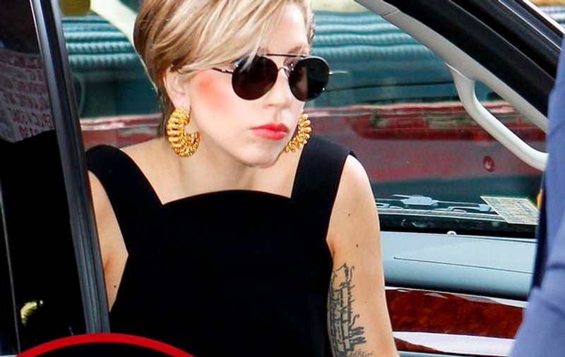 Proaspăt epilată, cu lenjeria imaculată, Lady GaGa... ce bucată!  | FOTO