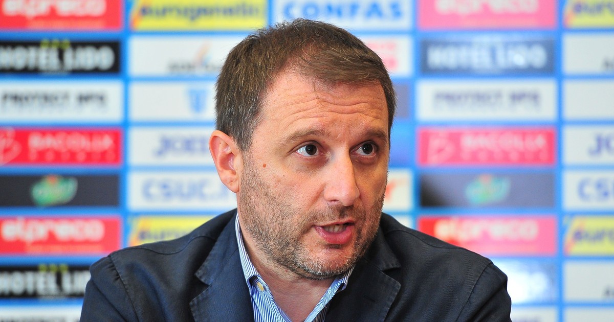 Devis Mangia și-a prelungit contractul cu CS U Craiova