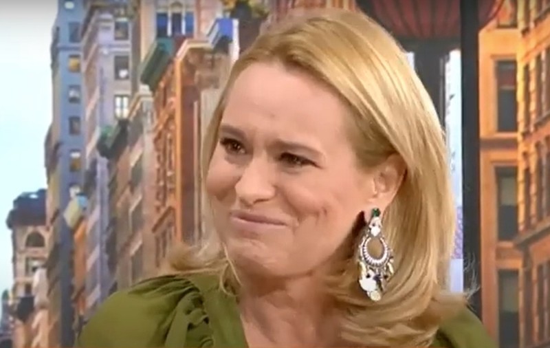 Andreea Esca, în lacrimi, în direct la PRO TV. De ce s-a emoționat prezentatoarea de ziua ei: „Îi datorez foarte multe lucruri”