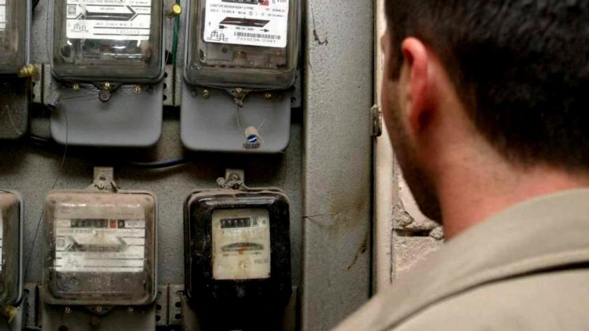 Zonele fără curent electric, miercuri, în București. Se fac reparații