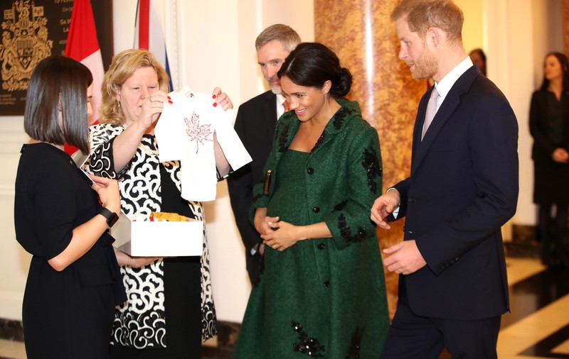 Meghan Markle va naște în curând. Casele de pariuri: Va fi fetiță și se va numi Diana
