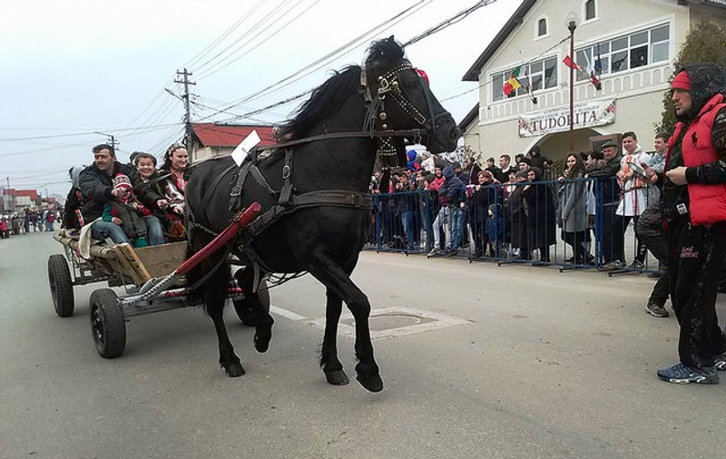 Paștele Cailor are loc sâmbătă. Sărbătoarea bulgarilor e unică în România