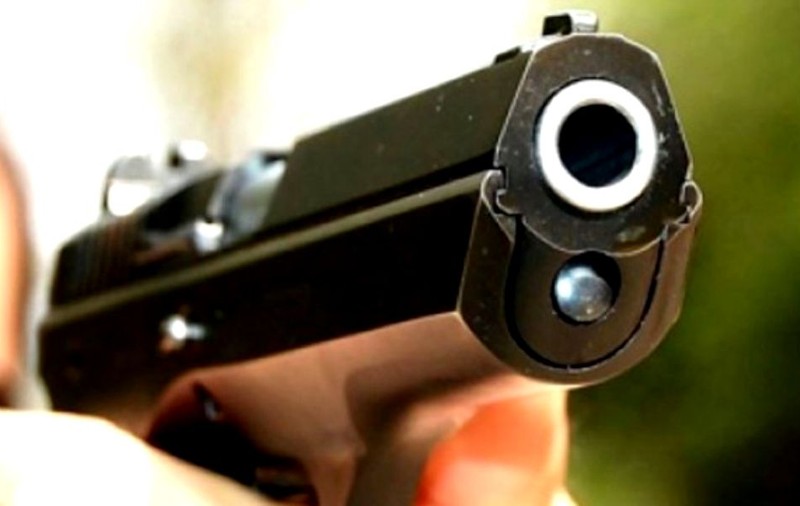 Angajați amenințați de patron cu pistolul, la Ocna Sibiului. Își cereau salariile restante de 3 luni