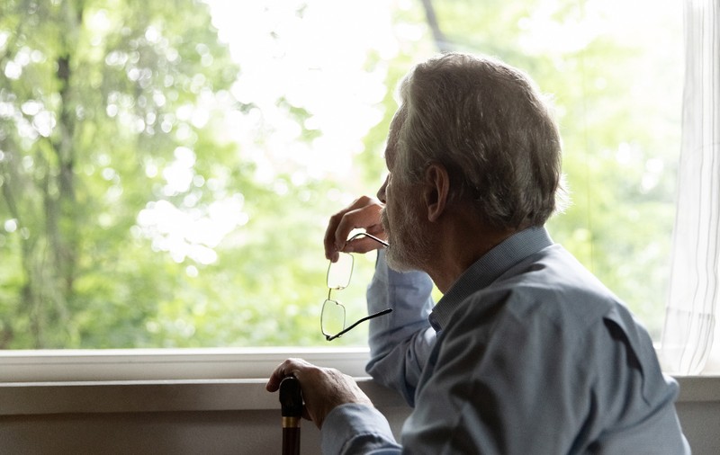 Un pensionar italian care și-a omorât soția bolnavă a fost grațiat. Decizia care împarte Italia în două