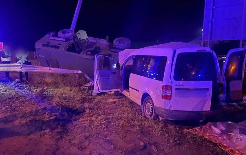 Trei femei și un copil de 7 ani au murit într-o mașină care a lovit o blindată militară, pe o autostradă de lângă Liov, în Ucraina