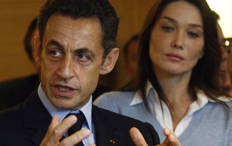 Sarkozy i-a cerut soţiei să se retragă din viaţa publică